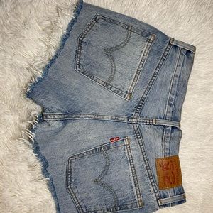 Levi’s shorts